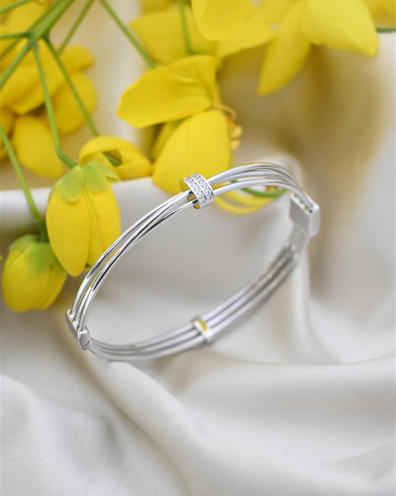 V R Jewellers